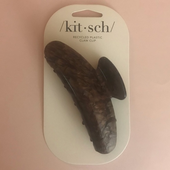 KITSCH Eco-Friendly Plastic Large Marble Claw Clip Duo in Blonde and Brunette - Picture 12 of 15